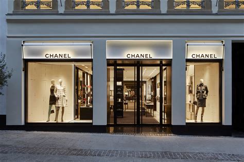 chanel outlet store locations paris|Chanel boutique in Paris.